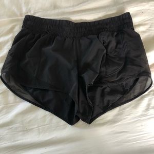Lululemon Hotty Hot Short